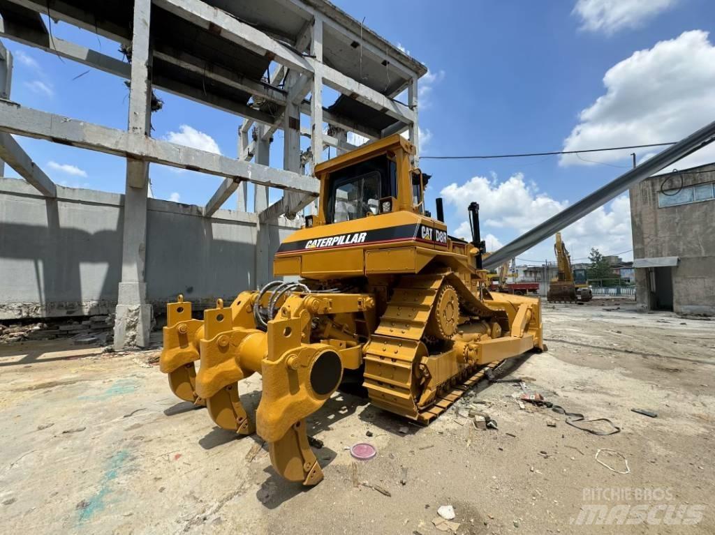 CAT D 7 R Buldožeri guseničari