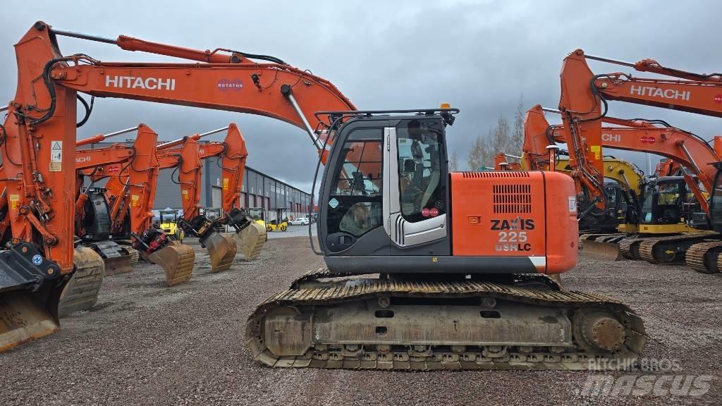 Hitachi ZX225USRLC-3 Bageri guseničari