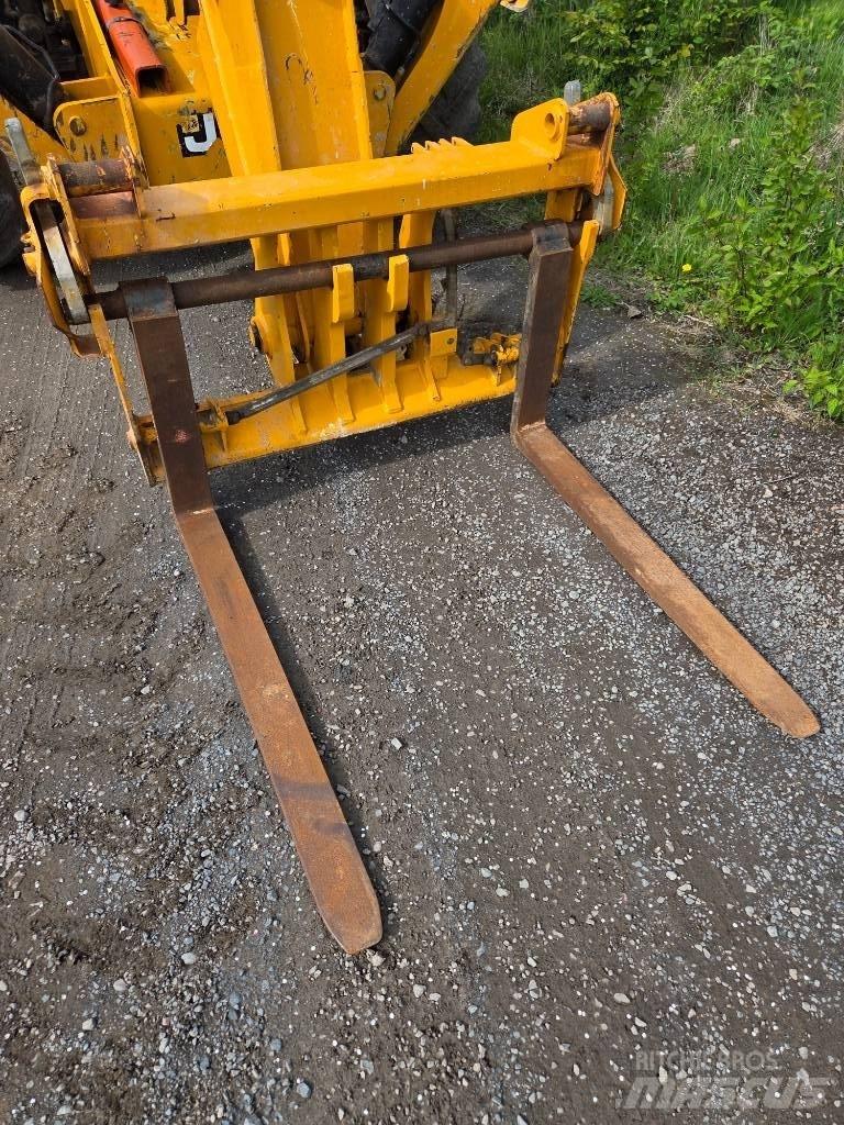 JCB 540-140 Teleskopski viljuškari