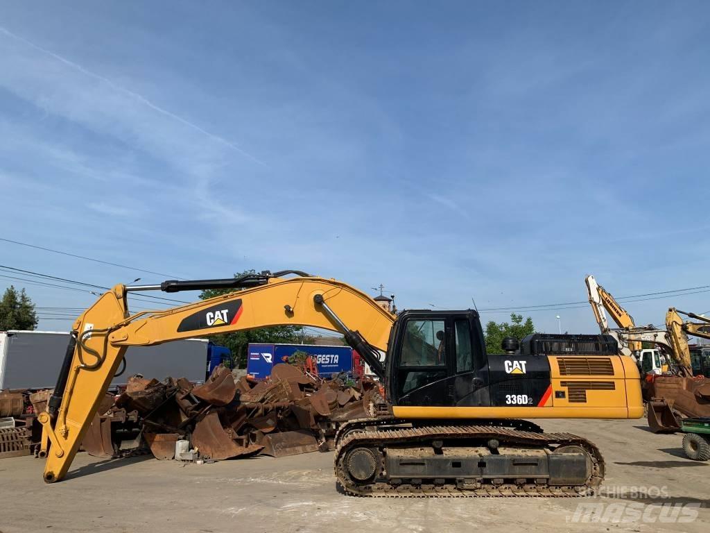 CAT 336D2 Bageri guseničari