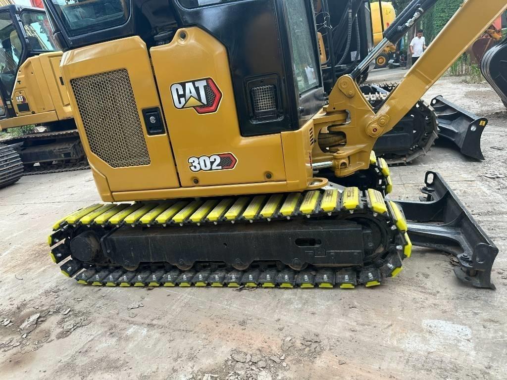 CAT 302 Mini bageri < 7t