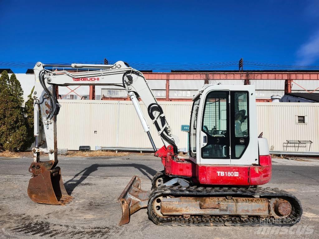 Takeuchi TB 180 FR Bageri guseničari