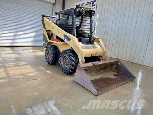 CAT 262B Skid steer mini utovarivači