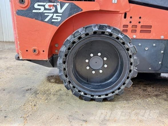 Kubota SSV75 Skid steer mini utovarivači