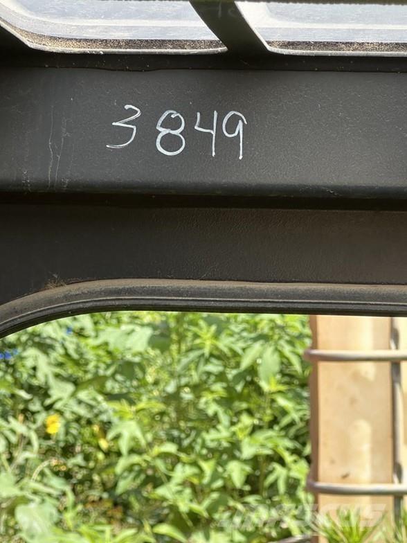 Kubota SVL Kabine i unutrašnjost