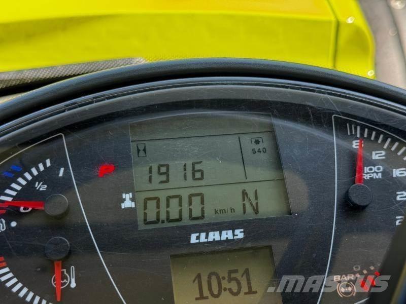 CLAAS AXION 870 Traktori