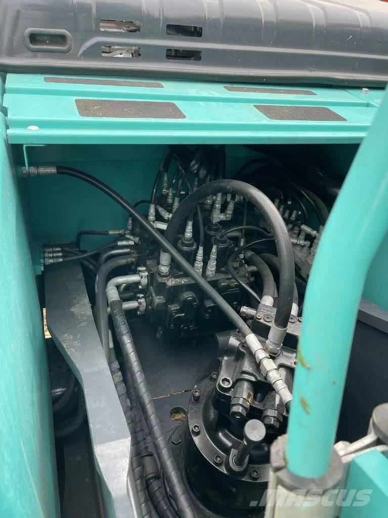  KOBELO SK200 Bageri guseničari