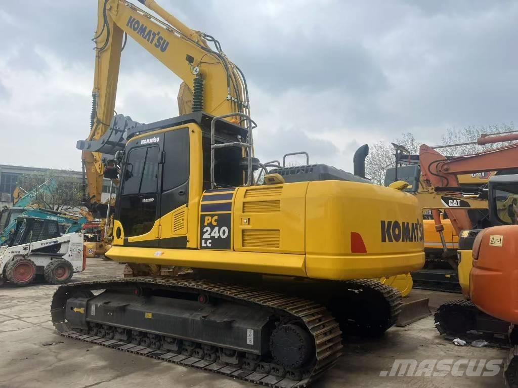 Komatsu PC 240 Bageri guseničari