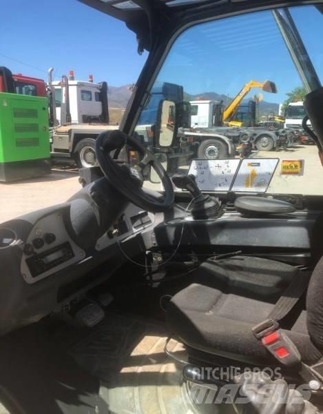 JCB 520-40 Poljoprivredni teleskopski utovarivači