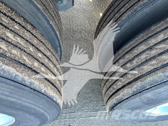 Utility 3000R Poluprikolice hladnjače