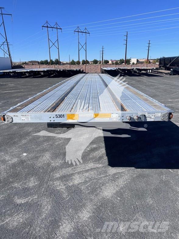 Utility 4000AE Poluprikolice sa otvorenim sandukom