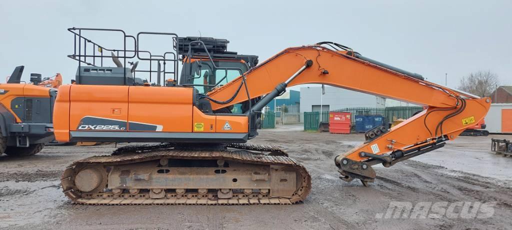Develon DX225LC-5 Bageri guseničari