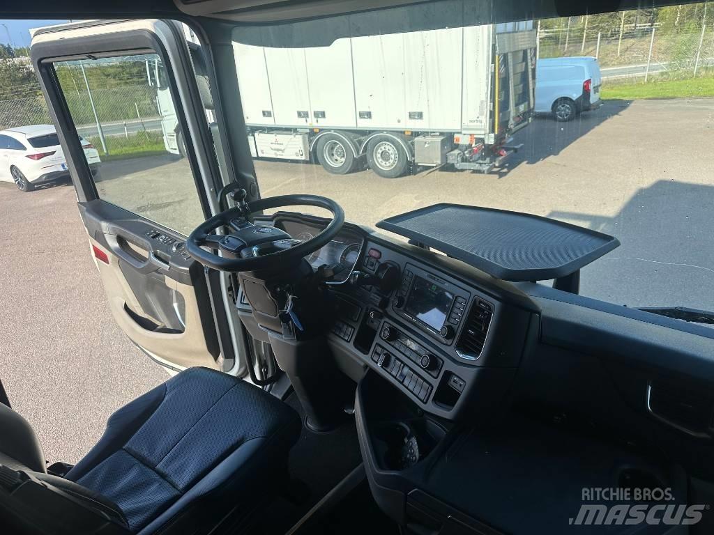 Scania R520B6X2NB Sanduk kamioni