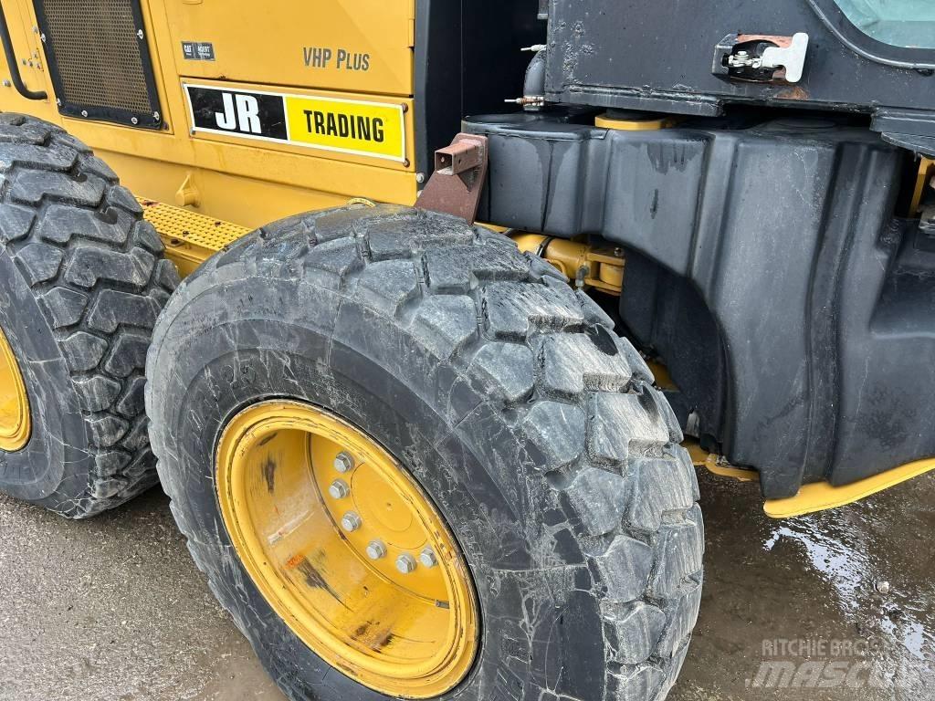 CAT 140 M AWD Grejderi