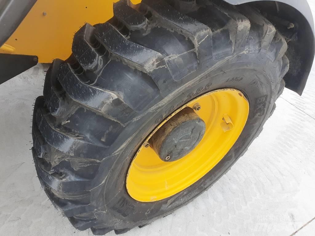 JCB 540-140     M329 Teleskopski utovarivači točkaši