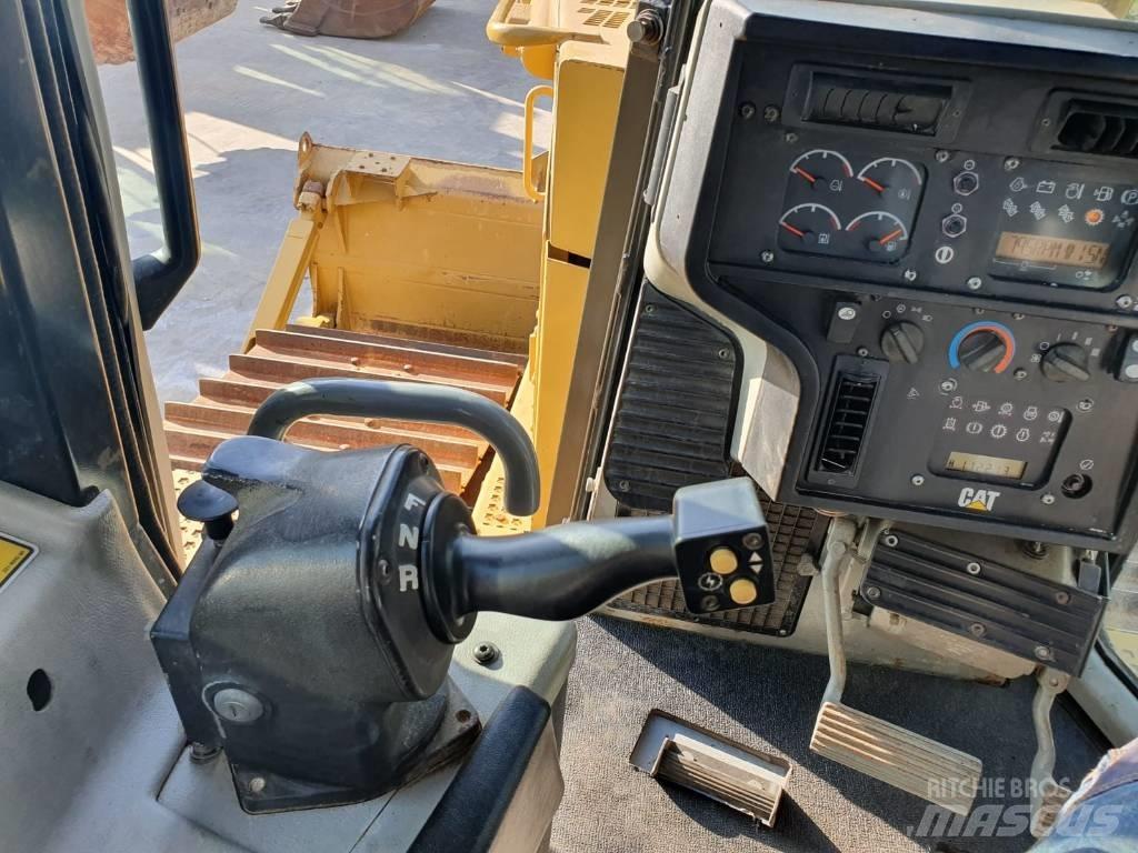 CAT D 6 T LGP Buldožeri guseničari