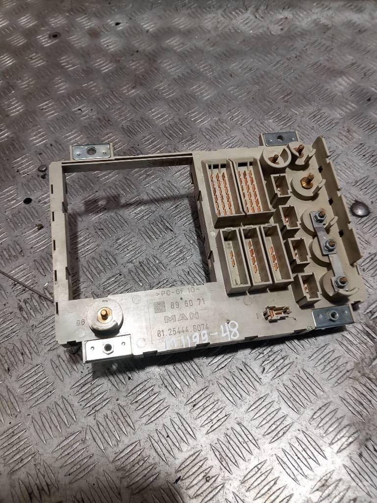 MAN TGM  81254446074 Elektronika