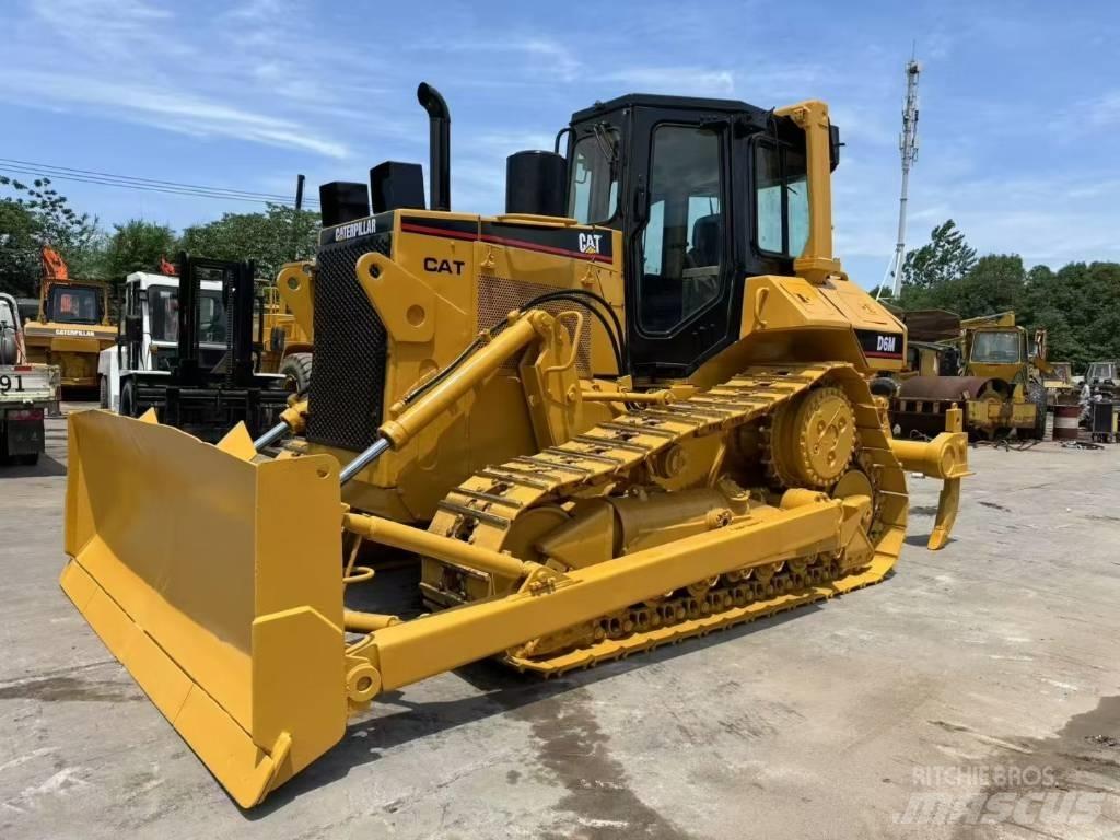 CAT D 6 M Buldožeri guseničari