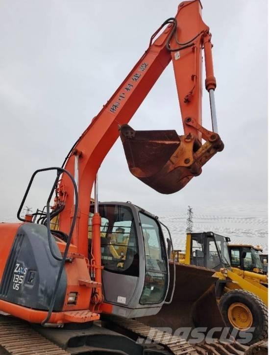Hitachi ZX 135 US Bageri guseničari