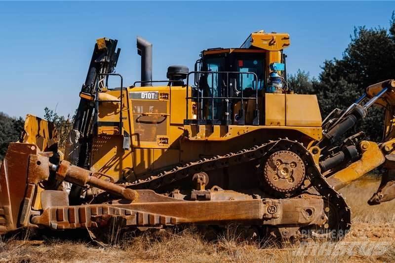 CAT D10T Buldožeri guseničari