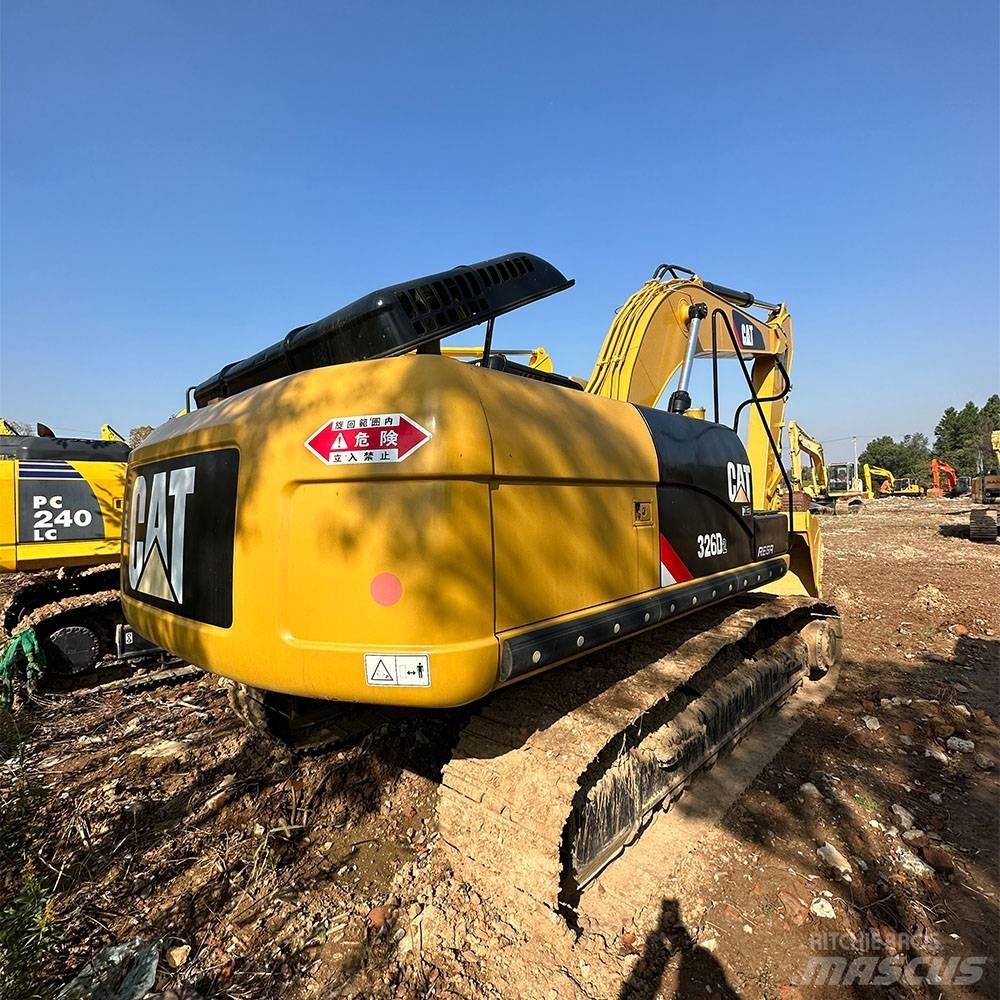 CAT 326D Bageri guseničari