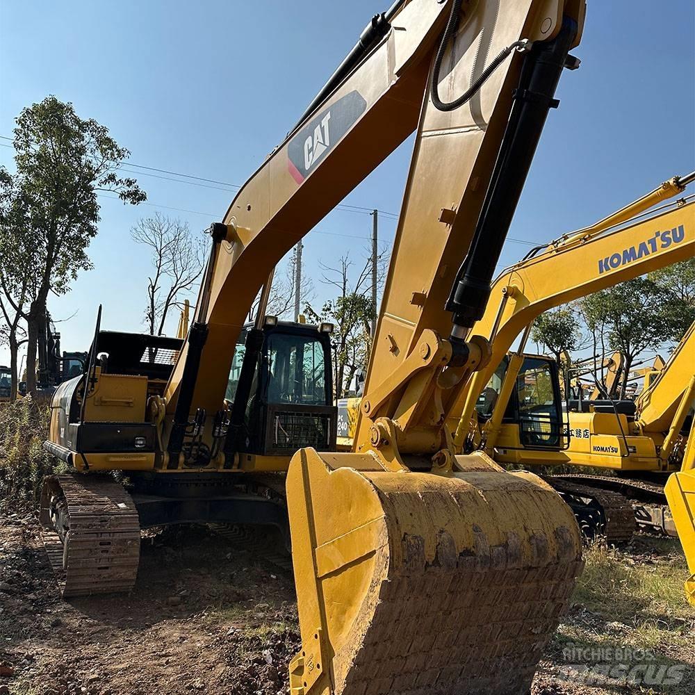 CAT 326D Bageri guseničari