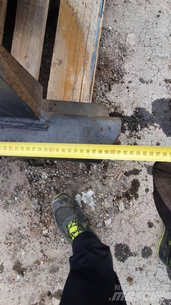  HOOKLIFT    5910MM Polovne dizalice sa kukom