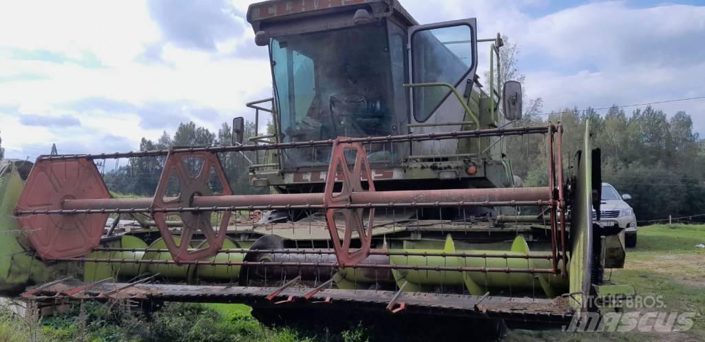 CLAAS Dominator 86 Kombajni