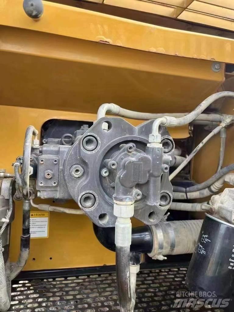 Sany SY 215 Bageri guseničari