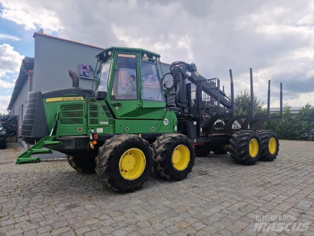 John Deere 1210 E Forvarderi