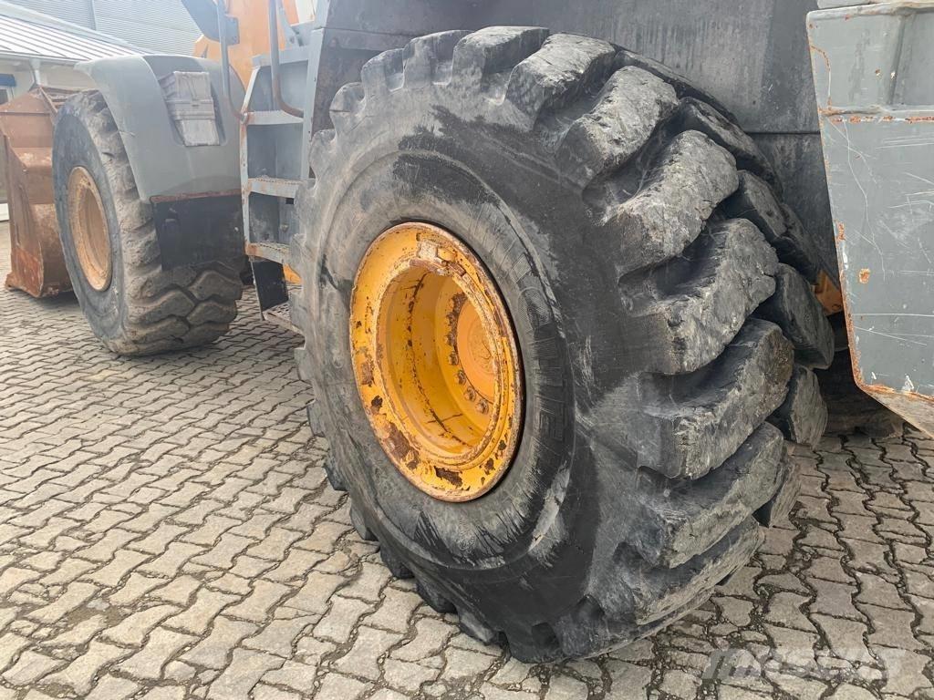 Liebherr L 576 Utovarivači na točkove