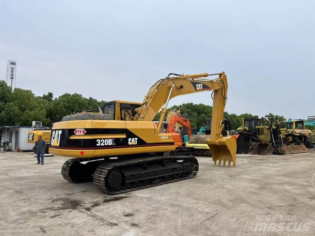 CAT 320 B L Bageri guseničari
