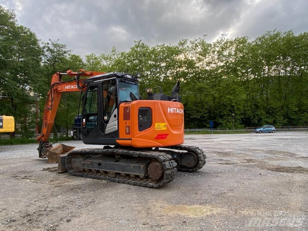 Hitachi ZX 135 US-6 Bageri guseničari