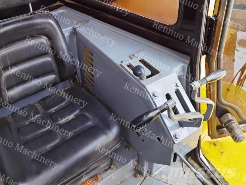CAT D 8 R Buldožeri guseničari
