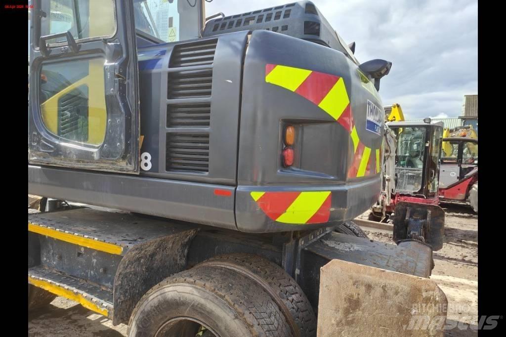 Komatsu PW 148-8 Bageri točkaši