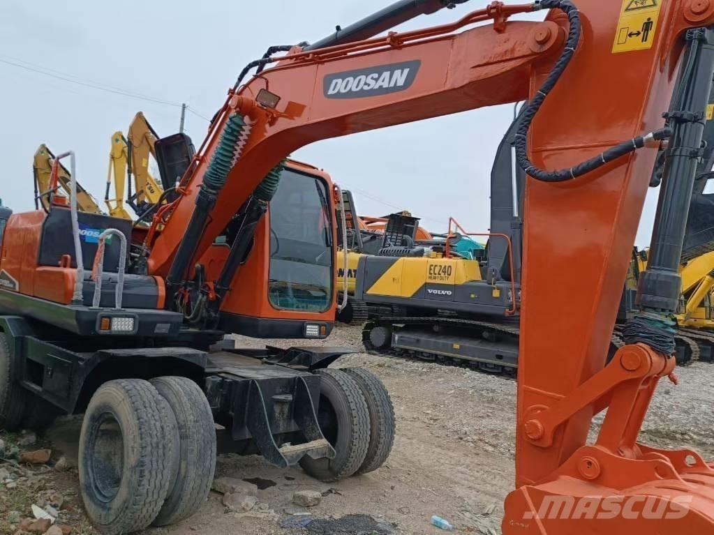 Doosan 150 W-7 Bageri točkaši