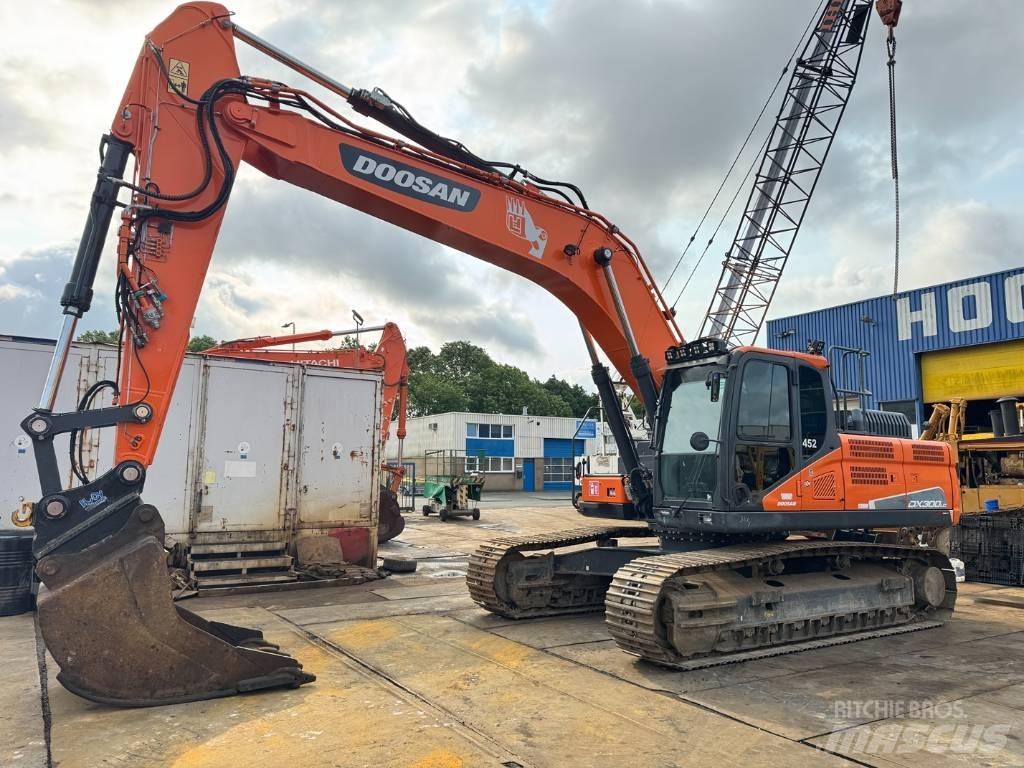 Doosan DX 300 LC-5 Bageri guseničari