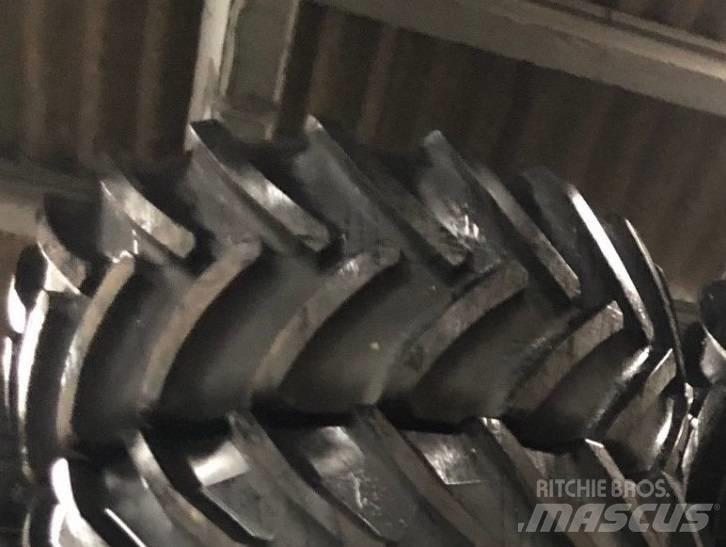 Trelleborg 900/60R32 Gume, točkovi i felne