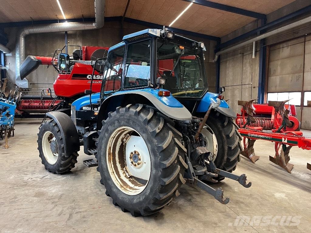 New Holland 8160 Traktori