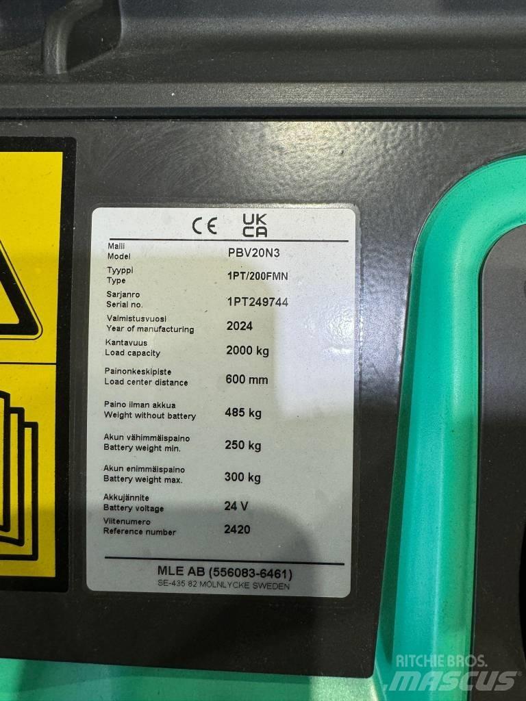 Mitsubishi PBV20N2 Nisko podizni električni viljuškar sa stajalištom