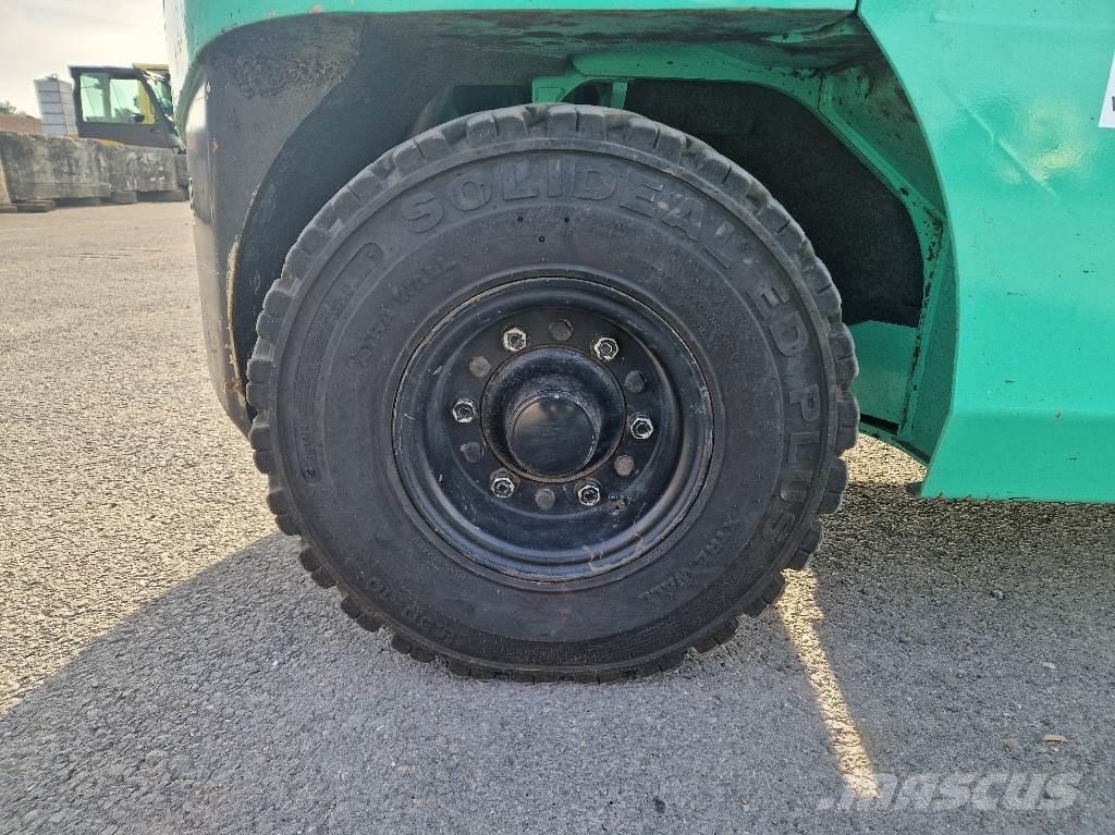 Mitsubishi FD30N Viljuškari sa pomičnim stupom