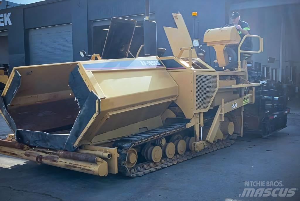 CAT AP 1050 B Asfaltni finišeri