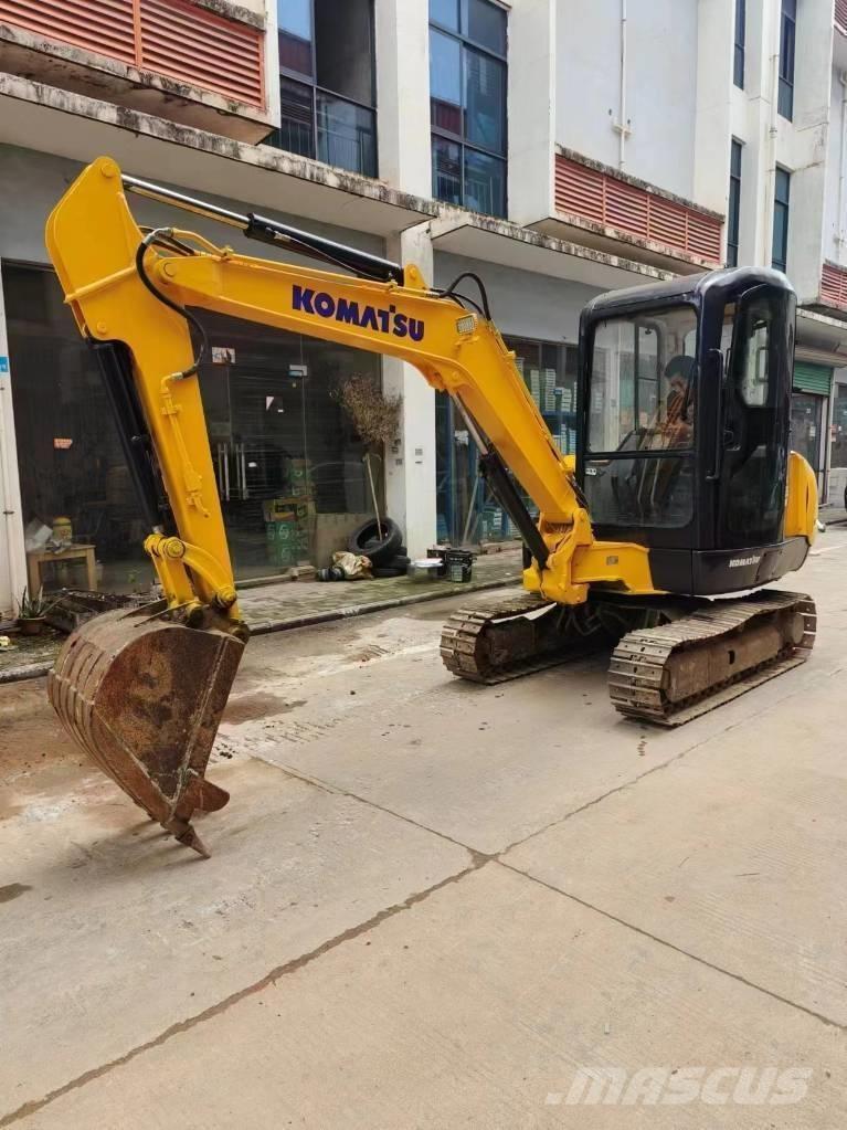 Komatsu PC 35MR-8 Mini bageri < 7t