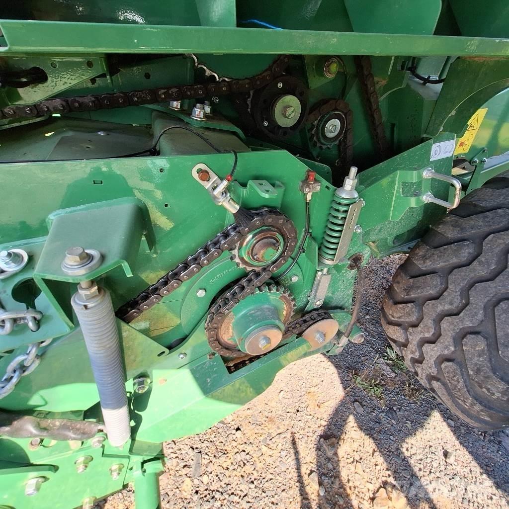 John Deere V 451 M Prese/balirke za rolo bale