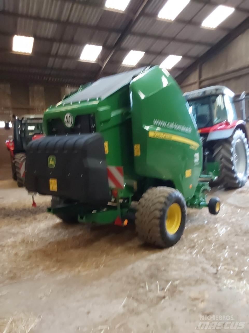 John Deere V 451 M Prese/balirke za rolo bale