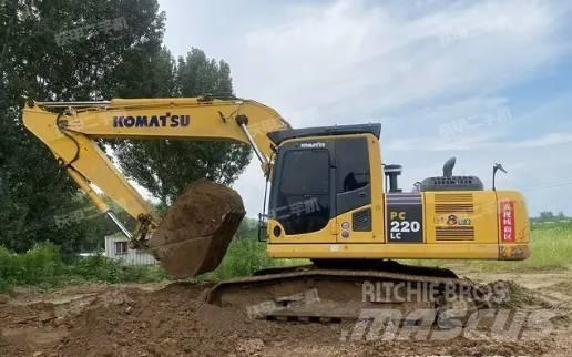 Komatsu PC 220-8 Mini bageri < 7t