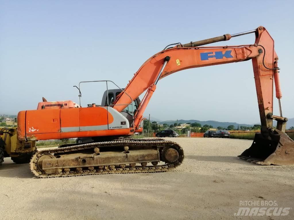 Fiat-Kobelco E385 Bageri guseničari
