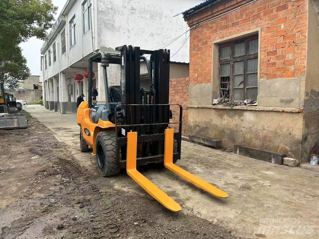 Toyota 5 ton Dizelski viljuškari