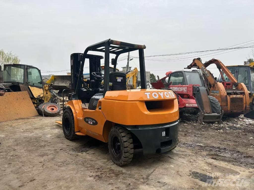 Toyota 5 ton Dizelski viljuškari