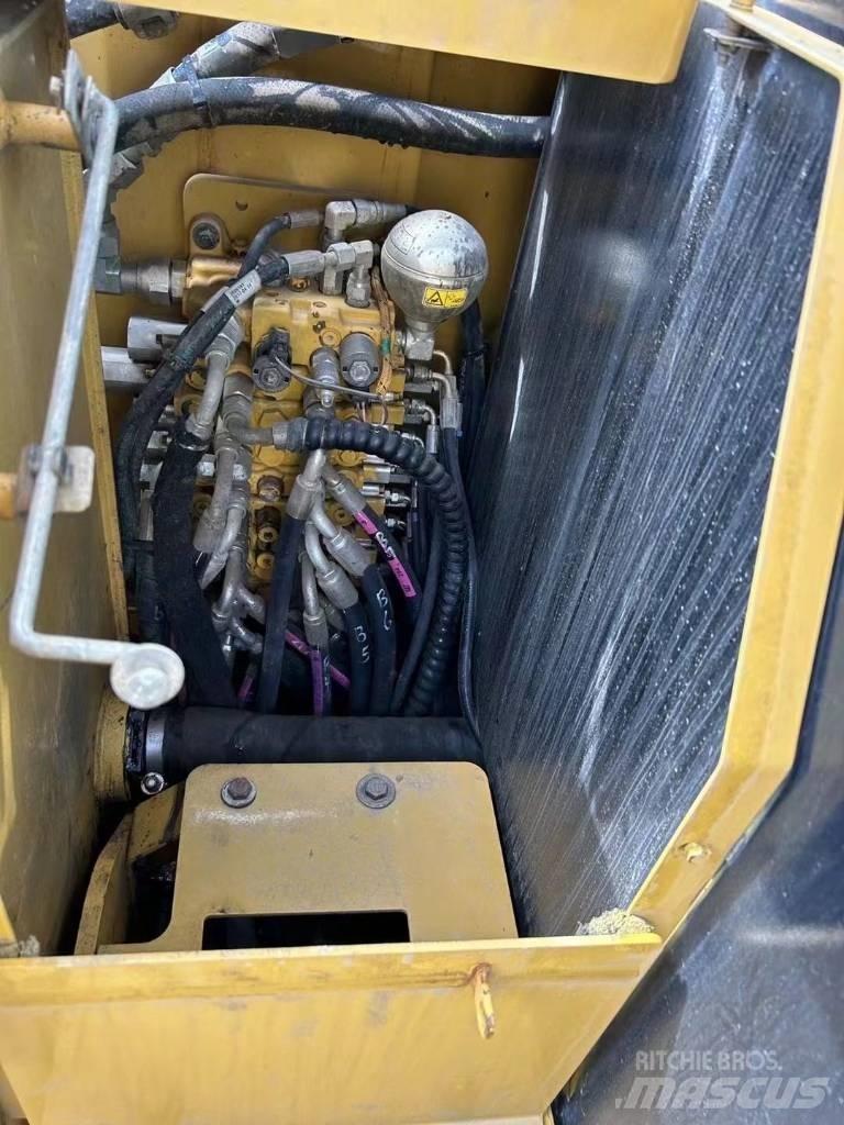CAT 305.5E Bageri guseničari